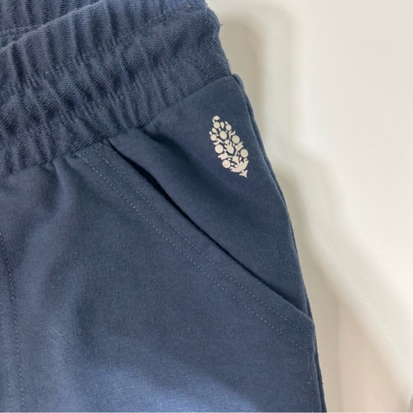 Free People Movement Sunny Skinny Cuffed Blue Sweatpants SzM - Picture 3 of 8